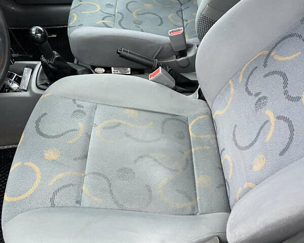 Жовтий Деу Калос, об'ємом двигуна 1.2 л та пробігом 157 тис. км за 2700 $, фото 28 на Automoto.ua