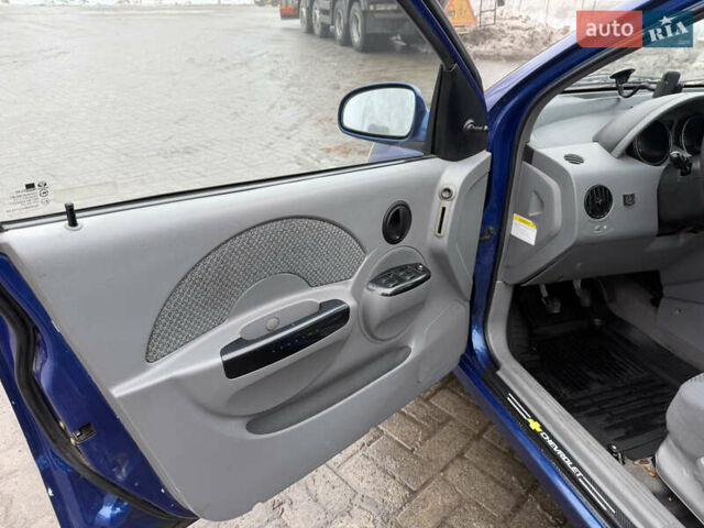 Синий Дэу Калос, объемом двигателя 1.4 л и пробегом 118 тыс. км за 2650 $, фото 8 на Automoto.ua