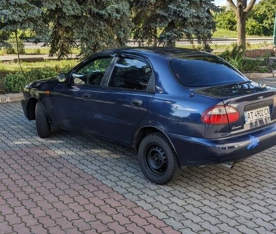 Синий Дэу Калос, объемом двигателя 1.5 л и пробегом 2 тыс. км за 1750 $, фото 7 на Automoto.ua