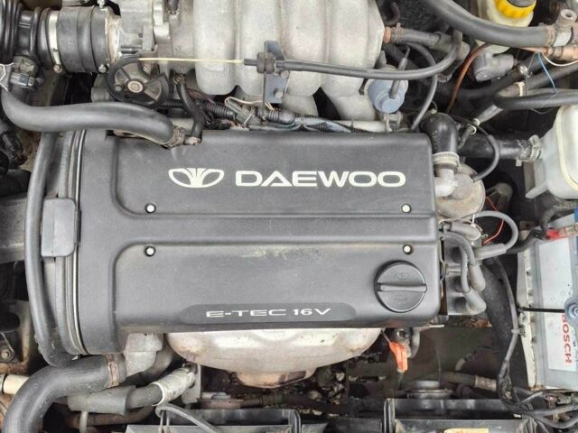 Белый Дэу Лачетти, объемом двигателя 1.6 л и пробегом 171 тыс. км за 2500 $, фото 12 на Automoto.ua