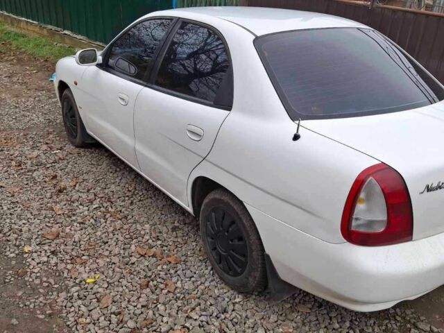 Белый Дэу Лачетти, объемом двигателя 1.6 л и пробегом 171 тыс. км за 2500 $, фото 2 на Automoto.ua