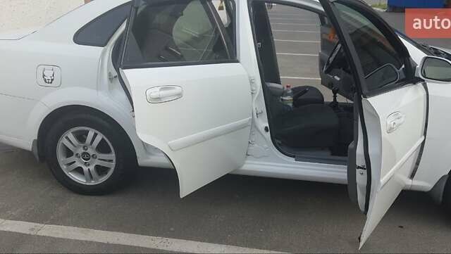 Дэу Лачетти, объемом двигателя 1.8 л и пробегом 115 тыс. км за 5000 $, фото 4 на Automoto.ua