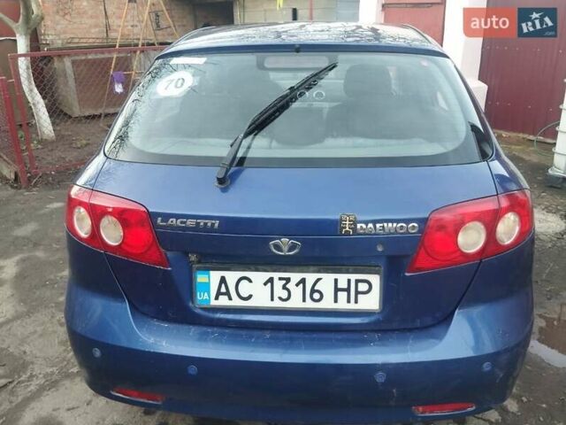 Синий Дэу Лачетти, объемом двигателя 1.6 л и пробегом 188 тыс. км за 3050 $, фото 1 на Automoto.ua
