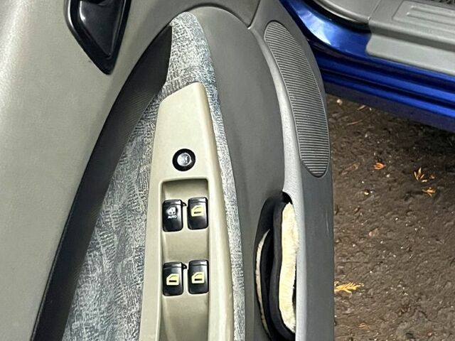 Синий Дэу Лачетти, объемом двигателя 1.4 л и пробегом 150 тыс. км за 4000 $, фото 6 на Automoto.ua