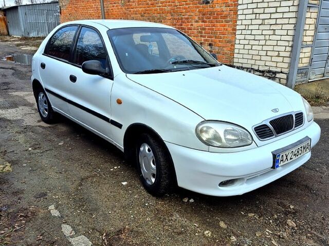 Белый Дэу Ланос, объемом двигателя 1.5 л и пробегом 220 тыс. км за 1850 $, фото 1 на Automoto.ua