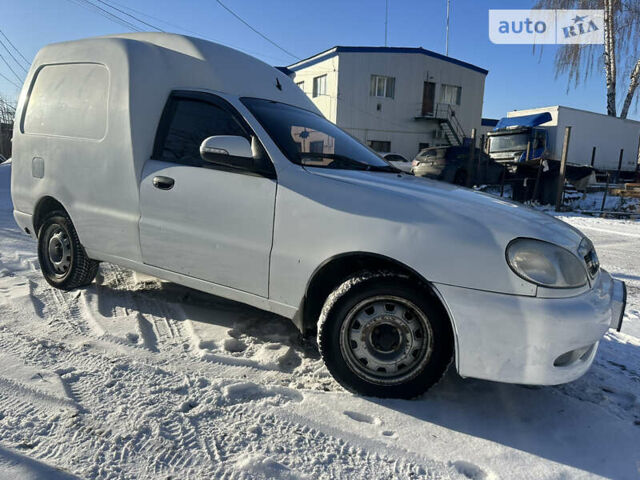 Белый Дэу Ланос, объемом двигателя 1.6 л и пробегом 407 тыс. км за 2500 $, фото 4 на Automoto.ua