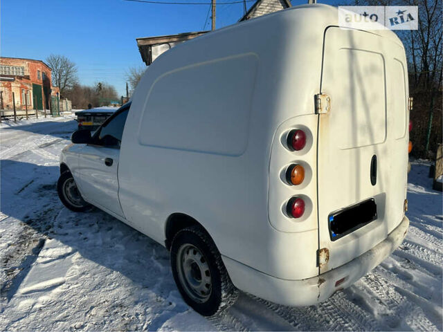 Белый Дэу Ланос, объемом двигателя 1.6 л и пробегом 407 тыс. км за 2500 $, фото 3 на Automoto.ua
