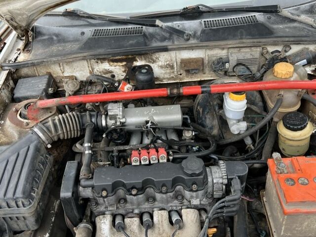 Белый Дэу Ланос, объемом двигателя 1.5 л и пробегом 380 тыс. км за 1200 $, фото 1 на Automoto.ua