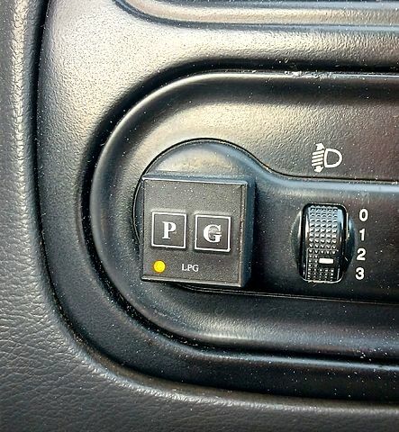 Дэу Ланос 1998 в Харькове на Automoto.ua Белый Дэу Ланос, объемом двигателя 1.5 л и пробегом 300 тыс. км за 1600 $, фото 9 на Automoto.ua