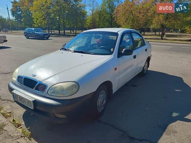 Белый Дэу Ланос, объемом двигателя 1.5 л и пробегом 230 тыс. км за 2200 $, фото 5 на Automoto.ua