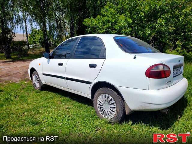 Белый Дэу Ланос, объемом двигателя 1.5 л и пробегом 200 тыс. км за 1700 $, фото 1 на Automoto.ua