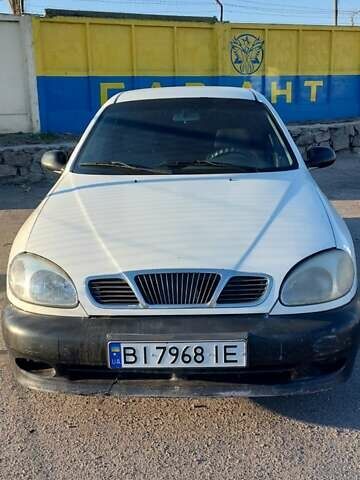 Белый Дэу Ланос, объемом двигателя 1.5 л и пробегом 570 тыс. км за 1200 $, фото 2 на Automoto.ua