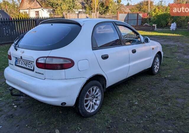 Дэу Ланос 1998 в Шепетовке на Automoto.ua Белый Дэу Ланос, объемом двигателя 1.5 л и пробегом 149 тыс. км за 1000 $, фото 1 на Automoto.ua