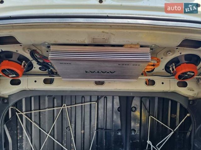 Белый Дэу Ланос, объемом двигателя 1.6 л и пробегом 320 тыс. км за 3500 $, фото 15 на Automoto.ua