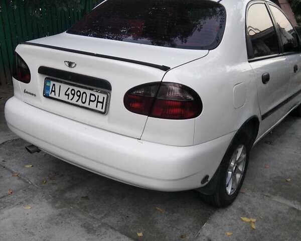 Белый Дэу Ланос, объемом двигателя 1.5 л и пробегом 345 тыс. км за 1850 $, фото 4 на Automoto.ua