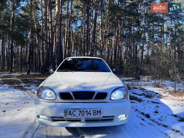 Белый Дэу Ланос, объемом двигателя 1.35 л и пробегом 195 тыс. км за 1450 $, фото 2 на Automoto.ua