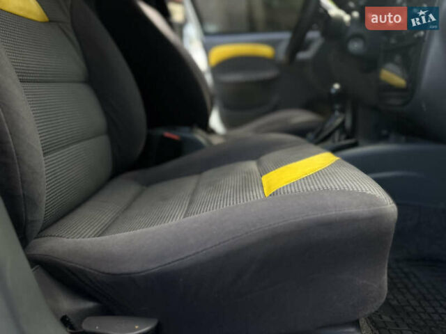 Білий Деу Ланос, об'ємом двигуна 2 л та пробігом 114 тис. км за 2900 $, фото 60 на Automoto.ua