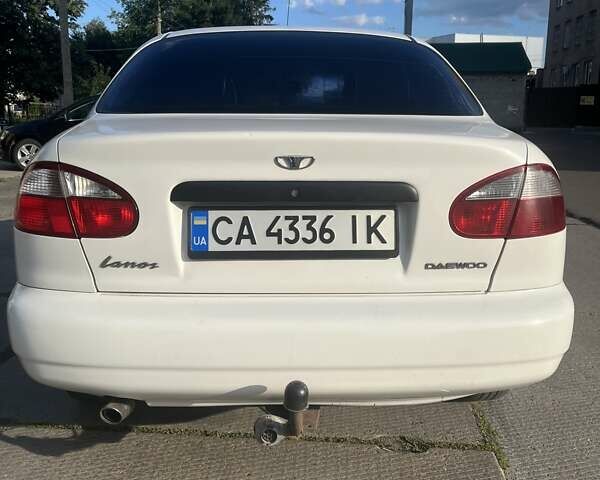 Белый Дэу Ланос, объемом двигателя 1.5 л и пробегом 135 тыс. км за 2850 $, фото 1 на Automoto.ua
