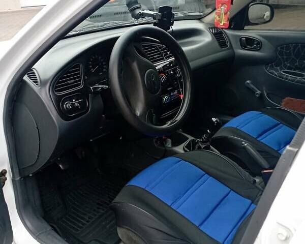 Белый Дэу Ланос, объемом двигателя 1.5 л и пробегом 290 тыс. км за 1499 $, фото 9 на Automoto.ua
