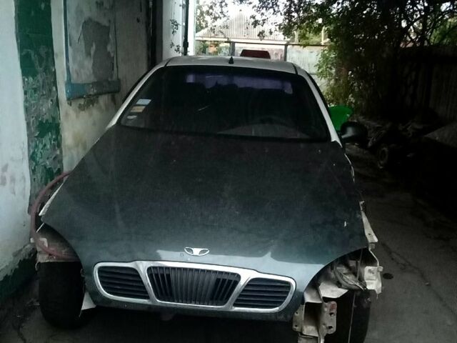 Білий Деу Ланос, об'ємом двигуна 1.5 л та пробігом 200 тис. км за 1000 $, фото 3 на Automoto.ua