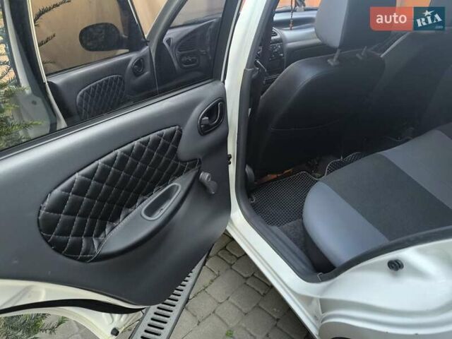 Білий Деу Ланос, об'ємом двигуна 1.5 л та пробігом 355 тис. км за 2600 $, фото 5 на Automoto.ua