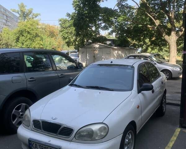 Белый Дэу Ланос, объемом двигателя 1.6 л и пробегом 220 тыс. км за 1600 $, фото 4 на Automoto.ua