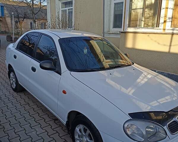 Белый Дэу Ланос, объемом двигателя 1.5 л и пробегом 256 тыс. км за 2500 $, фото 10 на Automoto.ua
