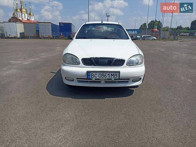 Белый Дэу Ланос, объемом двигателя 1.6 л и пробегом 250 тыс. км за 1300 $, фото 1 на Automoto.ua