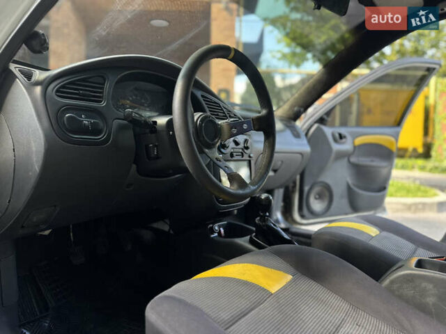 Білий Деу Ланос, об'ємом двигуна 2 л та пробігом 114 тис. км за 2900 $, фото 64 на Automoto.ua