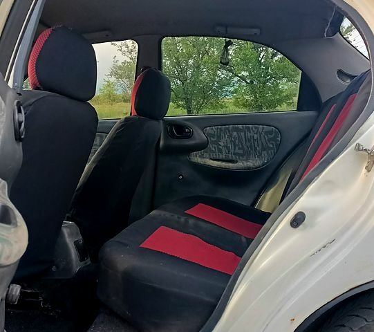 Белый Дэу Ланос, объемом двигателя 1.5 л и пробегом 175 тыс. км за 1560 $, фото 3 на Automoto.ua