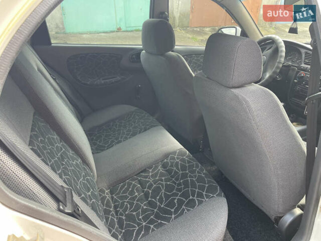 Білий Деу Ланос, об'ємом двигуна 1.5 л та пробігом 207 тис. км за 2850 $, фото 9 на Automoto.ua