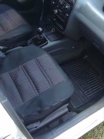 Білий Деу Ланос, об'ємом двигуна 1.5 л та пробігом 257 тис. км за 2600 $, фото 5 на Automoto.ua