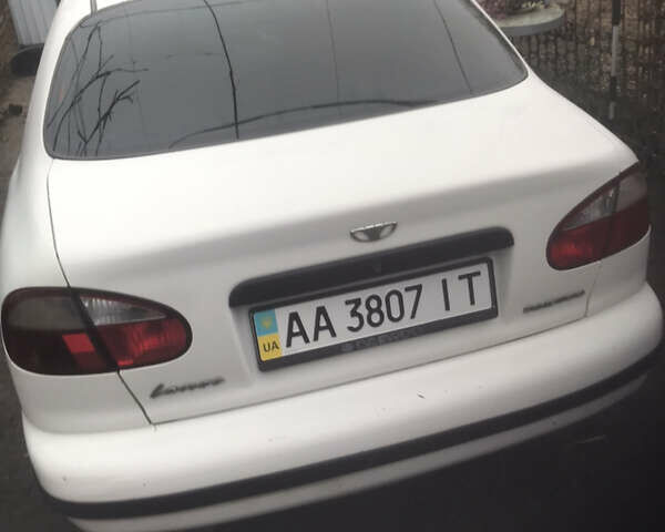 Белый Дэу Ланос, объемом двигателя 1.5 л и пробегом 353 тыс. км за 2200 $, фото 1 на Automoto.ua