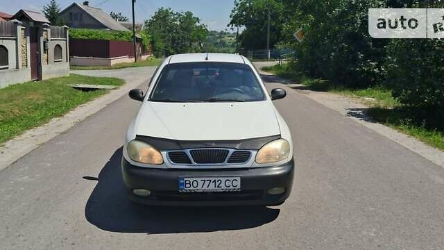 Белый Дэу Ланос, объемом двигателя 1.5 л и пробегом 170 тыс. км за 1350 $, фото 1 на Automoto.ua