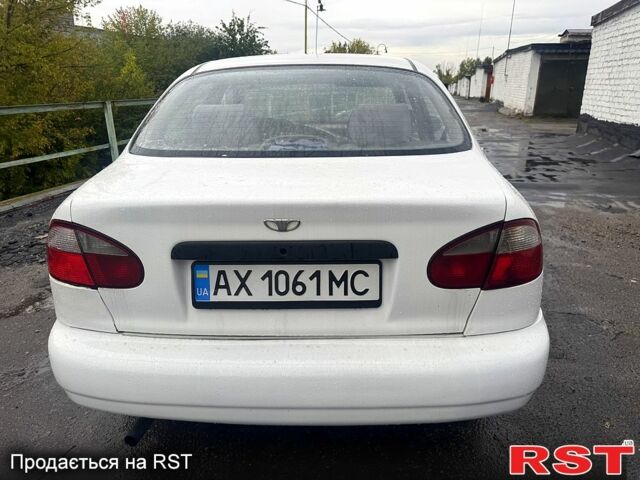 Белый Дэу Ланос, объемом двигателя 1.6 л и пробегом 180 тыс. км за 1600 $, фото 4 на Automoto.ua