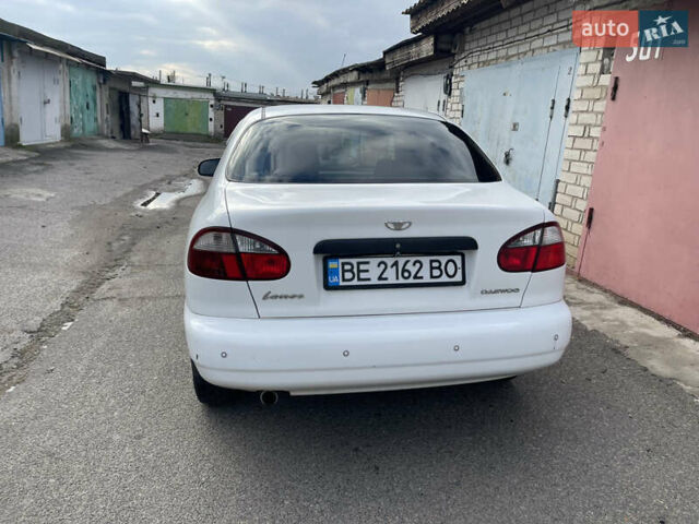 Белый Дэу Ланос, объемом двигателя 1.5 л и пробегом 207 тыс. км за 2950 $, фото 2 на Automoto.ua