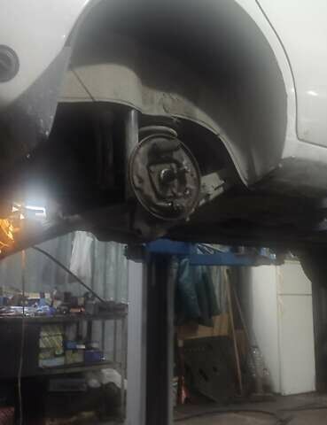 Білий Деу Ланос, об'ємом двигуна 1.5 л та пробігом 200 тис. км за 1900 $, фото 12 на Automoto.ua