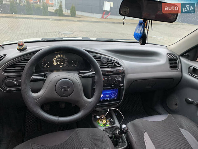 Белый Дэу Ланос, объемом двигателя 1.5 л и пробегом 216 тыс. км за 2350 $, фото 12 на Automoto.ua