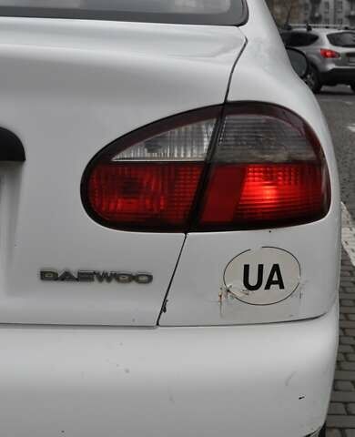 Белый Дэу Ланос, объемом двигателя 1.5 л и пробегом 145 тыс. км за 2700 $, фото 7 на Automoto.ua