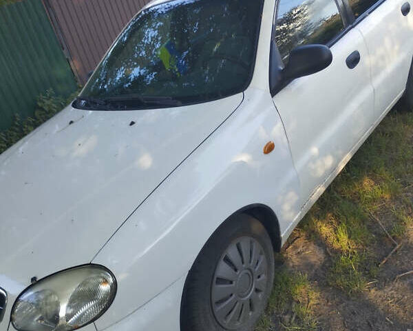 Білий Деу Ланос, об'ємом двигуна 1.6 л та пробігом 240 тис. км за 1450 $, фото 1 на Automoto.ua