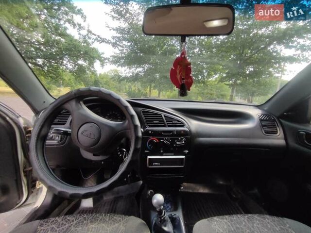 Деу Ланос 2005 у Кропивницькому (Кіровограді) на Automoto.ua Білий Деу Ланос, об'ємом двигуна 1.5 л та пробігом 120 тис. км за 1600 $, фото 10 на Automoto.ua