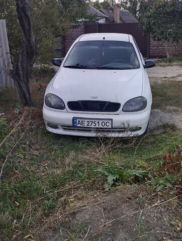 Белый Дэу Ланос, объемом двигателя 1.5 л и пробегом 250 тыс. км за 1900 $, фото 1 на Automoto.ua