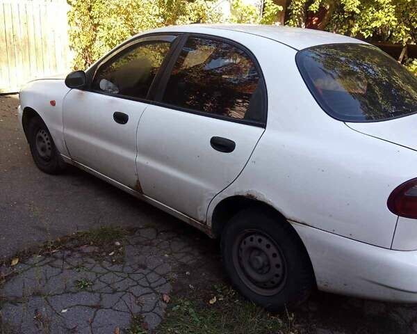 Білий Деу Ланос, об'ємом двигуна 1.35 л та пробігом 400 тис. км за 2500 $, фото 1 на Automoto.ua