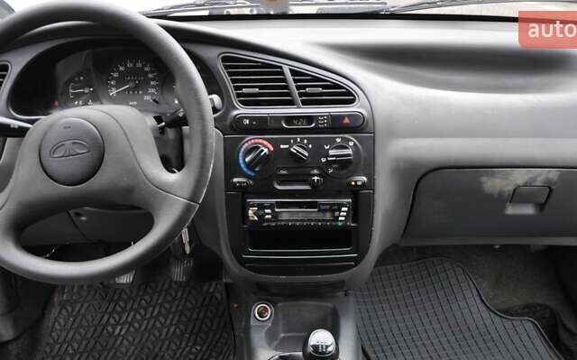 Белый Дэу Ланос, объемом двигателя 1.5 л и пробегом 145 тыс. км за 2700 $, фото 25 на Automoto.ua