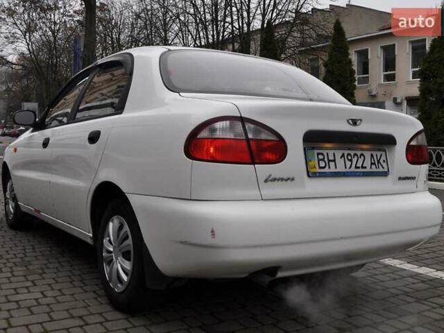 Белый Дэу Ланос, объемом двигателя 1.5 л и пробегом 145 тыс. км за 2700 $, фото 3 на Automoto.ua