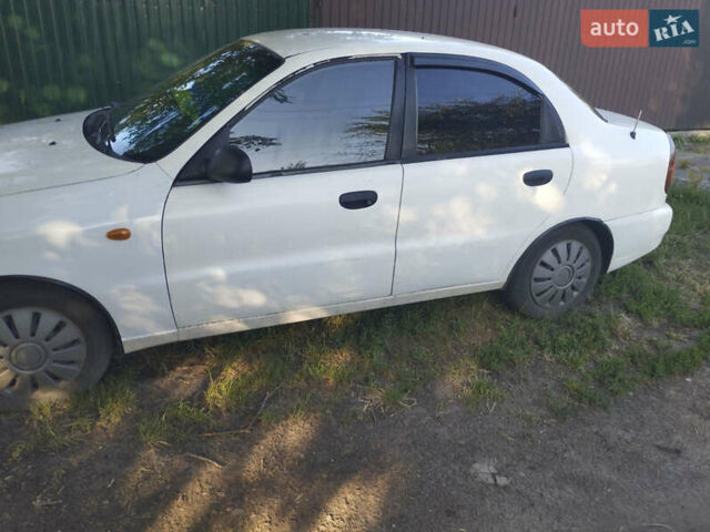 Білий Деу Ланос, об'ємом двигуна 1.6 л та пробігом 240 тис. км за 1450 $, фото 2 на Automoto.ua