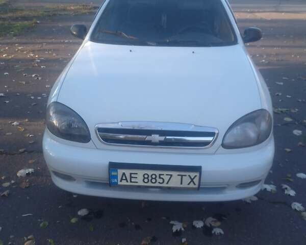 Белый Дэу Ланос, объемом двигателя 1.6 л и пробегом 220 тыс. км за 2200 $, фото 3 на Automoto.ua