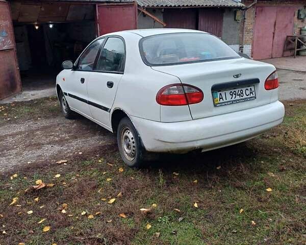 Дэу Ланос 2005 в Мироновке на Automoto.ua Белый Дэу Ланос, объемом двигателя 1.5 л и пробегом 250 тыс. км за 1500 $, фото 1 на Automoto.ua