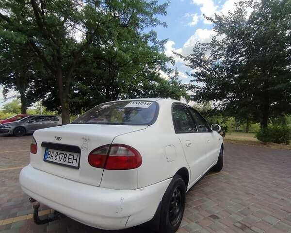 Деу Ланос 2005 у Кропивницькому (Кіровограді) на Automoto.ua Білий Деу Ланос, об'ємом двигуна 1.5 л та пробігом 120 тис. км за 1600 $, фото 8 на Automoto.ua