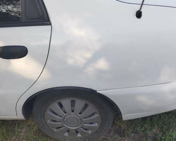 Білий Деу Ланос, об'ємом двигуна 1.6 л та пробігом 240 тис. км за 1450 $, фото 4 на Automoto.ua